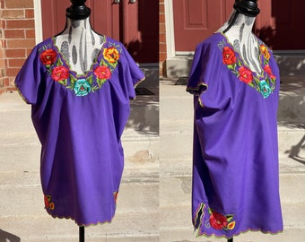 Vintage Mexican Purple Embroidered Peasant Blouse Top / Vintage Cotton Embroidery Peasant Top Blouse / Boho Festival Top / Mexican Blouses