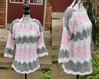 Vintage Hand Knit Pink Gray and White Striped Sweater Women / 80s Pastel Pink Knit Sweater / Loose Knit Sweater / 80s Jumper