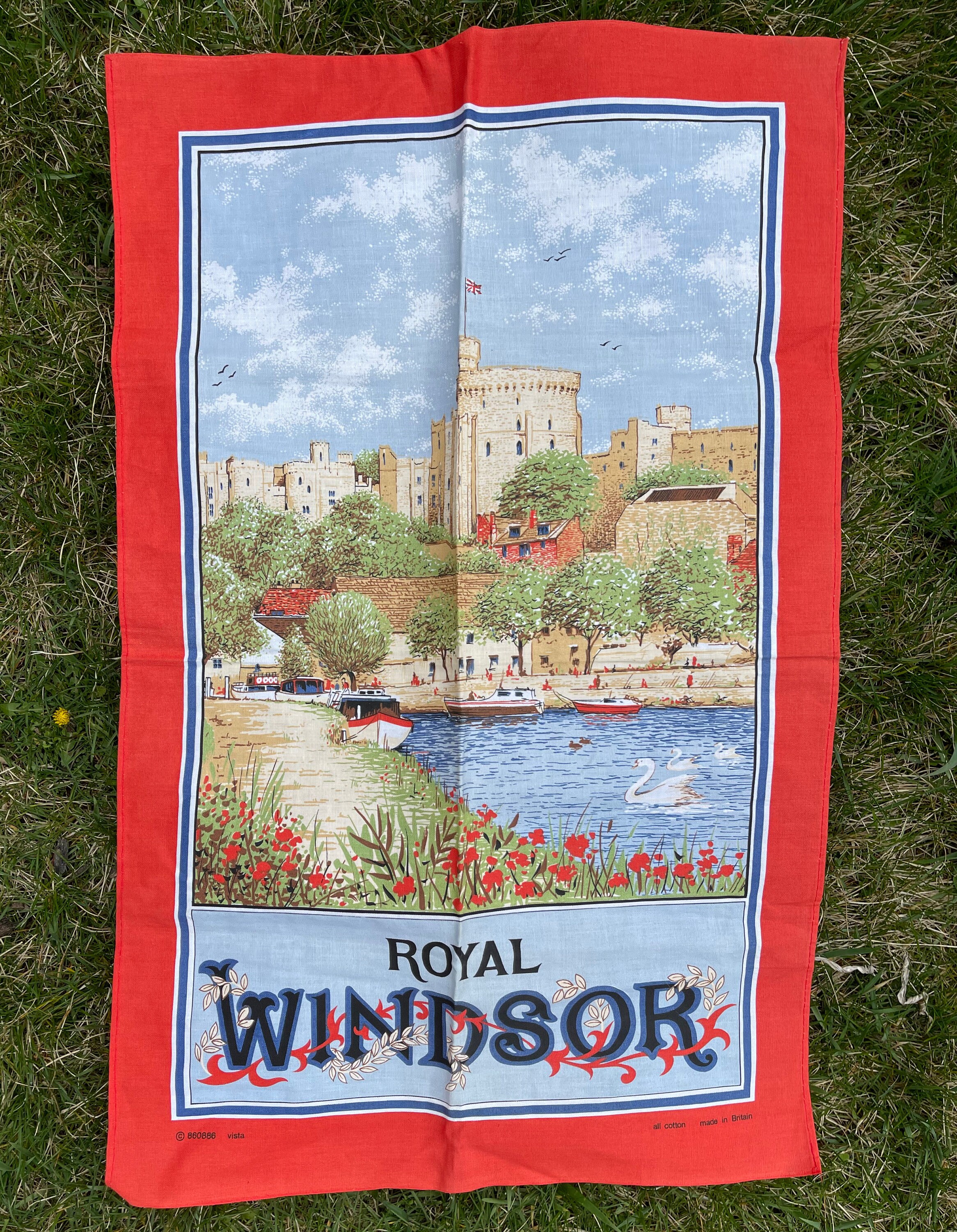 Royal Windsor Souvenir Tea Towel / England Souvenir Tea Towel | Etsy