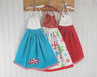 Handmade Christmas Hanging Towel: Holiday Kitchen Decor