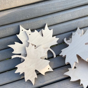 Rustikales Ahornblatt Wand Dekor: Großes leeres Holzblatt für DIY Handwerk