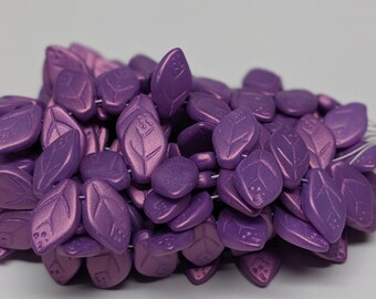 12MMx7MM, Hyacinth Violet, Leaf Beads, Leaves Czech Glass Beads - 1 Strand (Approx 25 Beads)