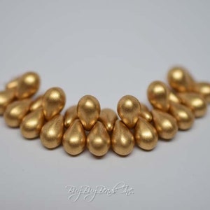 6MMx9MM, Silky Gold, Tear Drop, Drops Czech Glass Beads - 1 Strand (25 Beads)