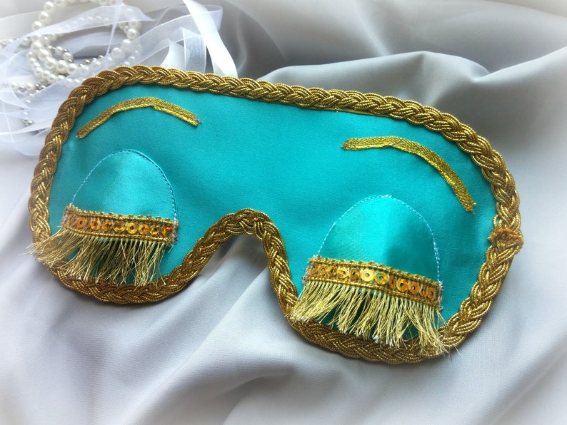 Breakfast at Tiffanys eyelashes sleep mask/ Audrey Hepburn in Etsy