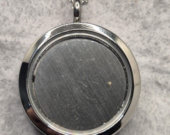 Glass Locket Memorial Cremation Ashes Urn Pendant Necklace