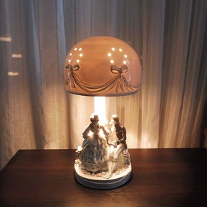 Porcelain table lamp | Vintage lamp | Fine Porcelain Lamp | Apulum Lucru Manual | Romanian Porcelain lamp | Original table lamp | Desk lamp