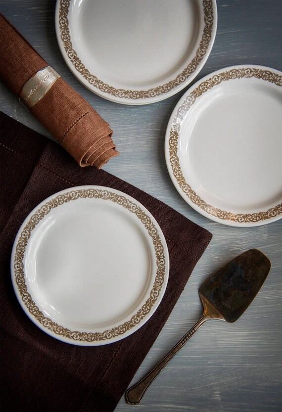 minimalist-plate-set-of-4-vintage-norwegian-figgjo-plates-etsy