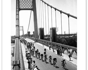 Passage over the Pont Neuf, Tour de France 1951