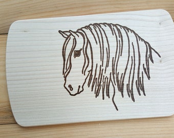 Frühstücksbrettchen Pferdekopf Namensgravur Holz Pferd Pony
