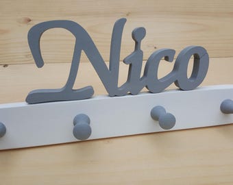 Armario infantil, nombre, ganchos de pared, barra de ganchos, perchero, habitación infantil, armario de madera