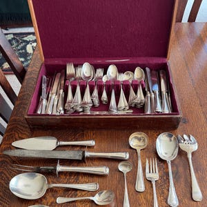 Exquisite sterling silver flatware Gorham Old French  c. 1905