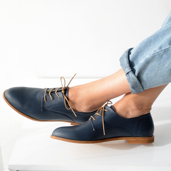 Women's Classic Leather Shoes