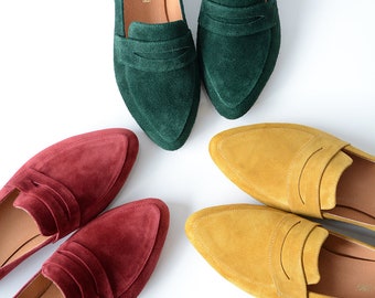 Suede Loafers women Slip on flats Amazing shoes  Green office shoes Bordaux everyday shoes Yellow pointy toe flats Leather loafers women