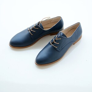 Oxford shoes women Classic leather oxfords Tie office shoes Lace up flat woman shoe Minimal shoes Blue oxfords Grey flats Bordaux tie shoes