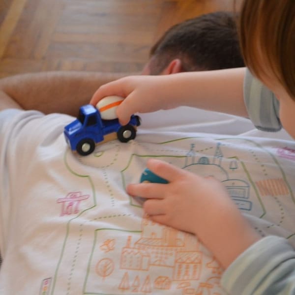 Spielshirt, Massageshirt, Perfektes Männergeschenk Straßenkarte Straße auf dem Rücken Auto spielen, Vatertag, Geschenk Papa Mama Opa