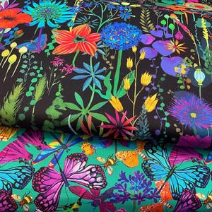 Regenbogen Schmetterling Baumwollstoff: Lebendiger Blumendruck