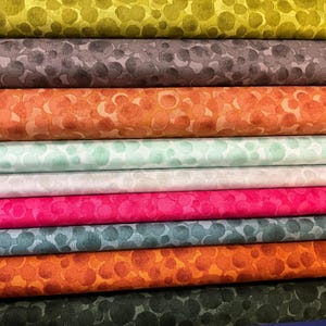 NEUE FARBEN HINZUGEFÜGT. 100% Baumwolle Hummeln Kontraststoff. &quot;Lewis und &quot;&quot;Irene&quot;&quot; von Bubble.&quot; Geeignet für Patchwork, Quilten, Nähen etc.
