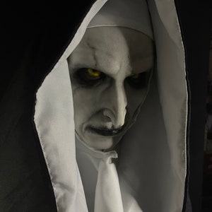 Máscara silicona Valak. La monja. el conjuro