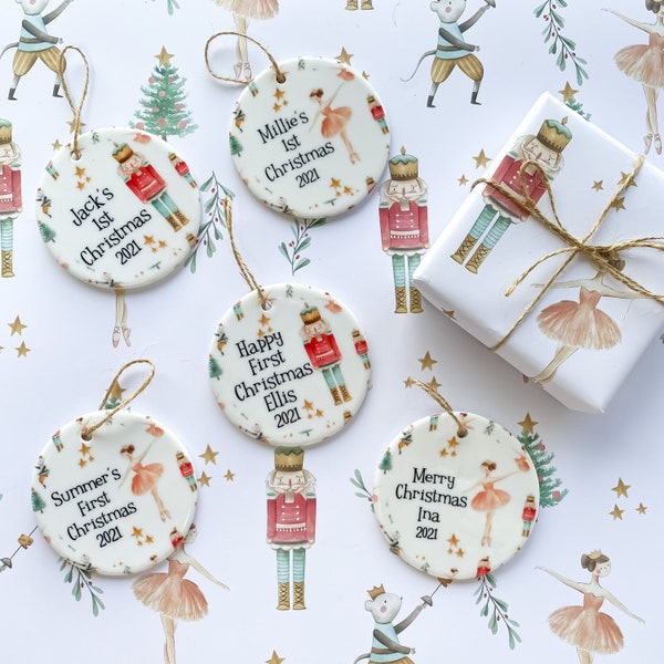 Adorno navideño personalizado para la primera Navidad, cascanueces o hada, recuerdo de cerámica