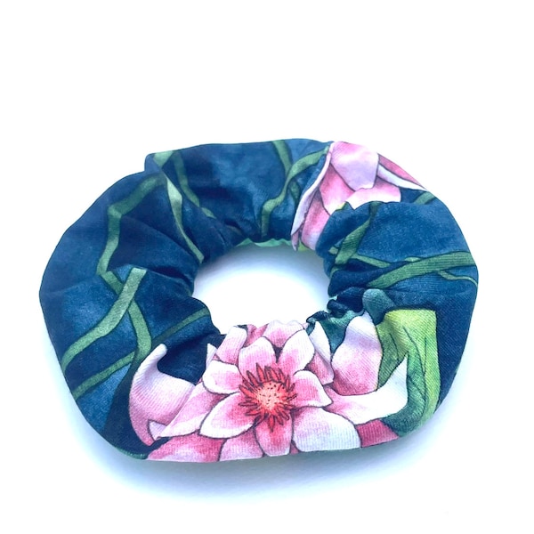 Scrunchie Lilypad Pond dark