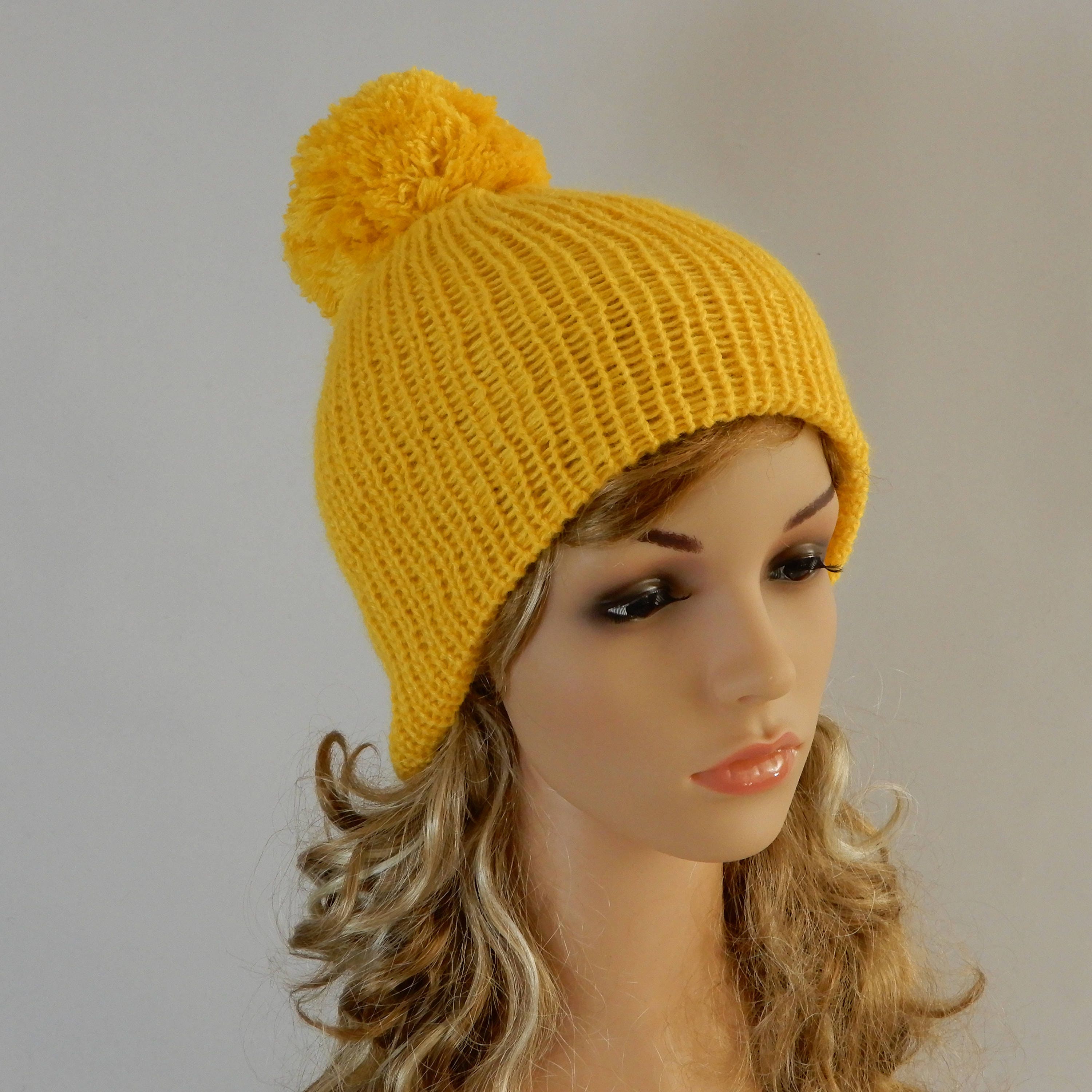 womens beanie hat with pom pom