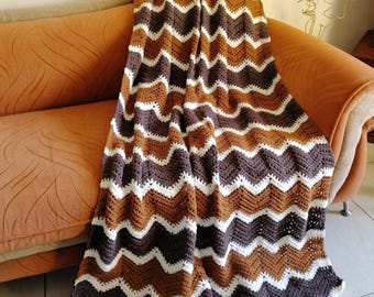 Handgemaakte gehaakte Afghaanse deken met chevron | Bruin, roest, crèmekleurige kwastjes, boho plaid