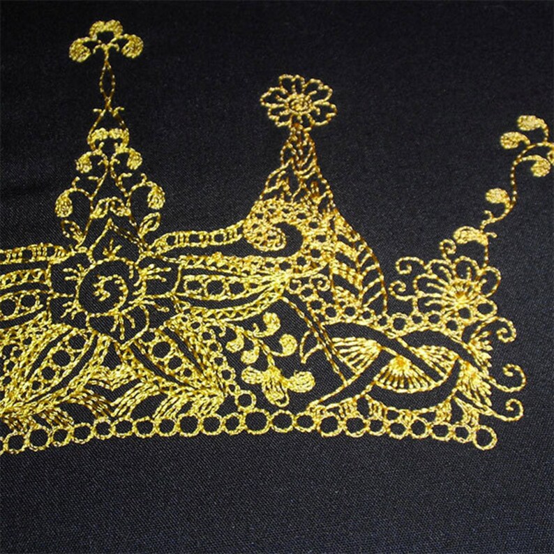 Crown zendoodle image 2