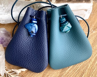 Leather Medicine Bag Lapis Lazuli Bear Totem Healing Stone Medicine Pouch Amulet Crystal Bag Necklace Pouch Ceremony Altar Spiritual Gift