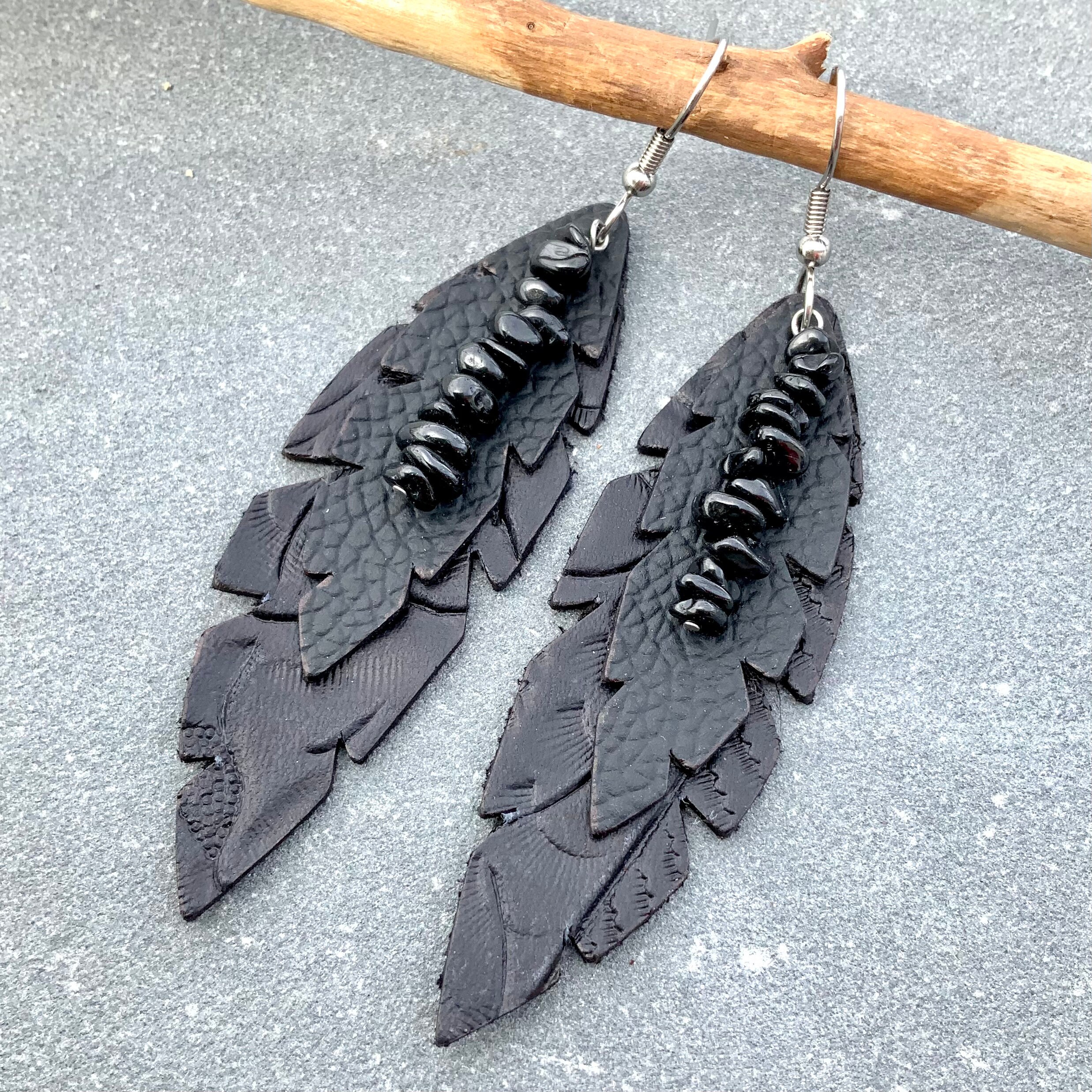 19 Paia Orecchini Pendenti In Pelle Morbida Fatti A Mano – Grandi E Leggeri, Frange A Forma Di Piuma, Vari Colori, Regalo Donna
