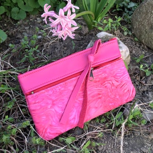 Różowy skórzany portfel, etui na telefon, torba na akcesoria, mała torebka, włoska skóra, różowy batik, prezent na dzień matki dla druhny