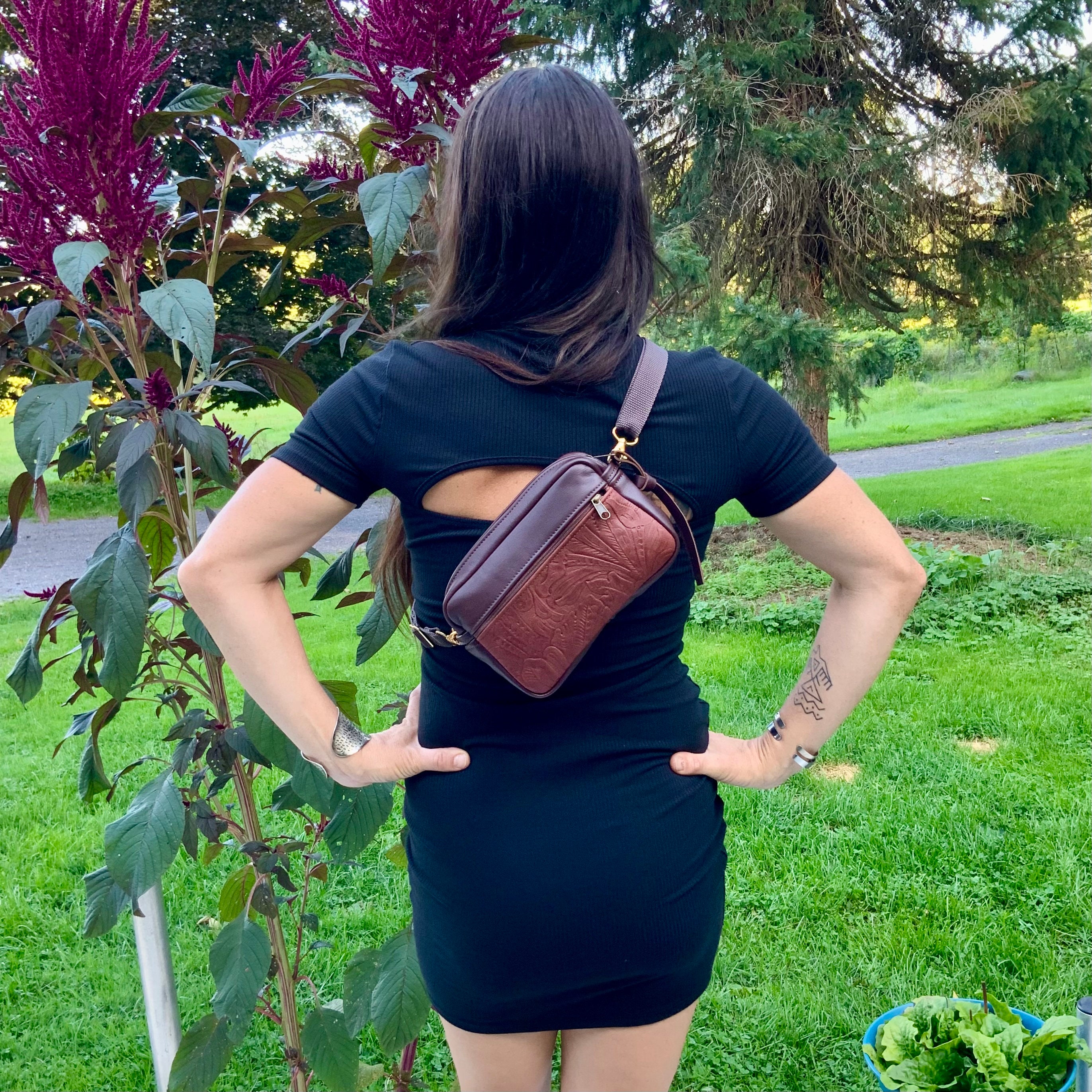 Tobacco and Black Bison Leather On The Road Convertible Hip, Crossbody,  Belt Bag - Handcrafted Convertible Leather Backpacks and Purses for Daily  or