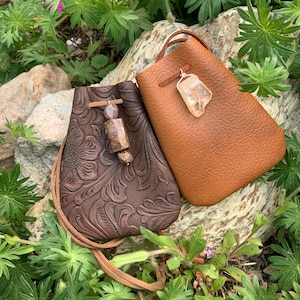 Faux Leather Medicine Bag Vegan Medicine Pouch Amulet Crystal Bag Shaman Spiritual Gift Altar Meditation Necklace Pouch Pagan Nature Lover