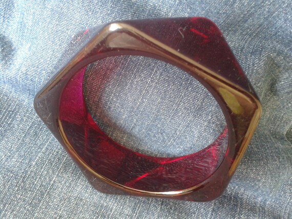 Dark Raspberry Red Geometric Perspex Bangle - image 6
