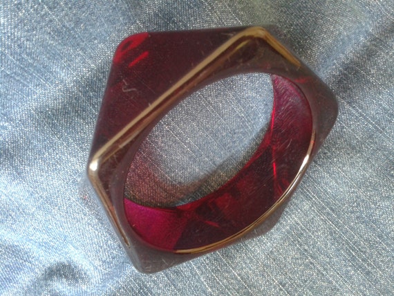 Dark Raspberry Red Geometric Perspex Bangle - image 5