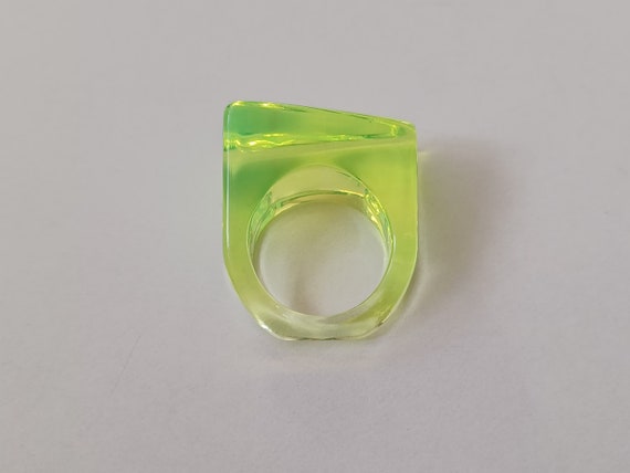 Fun Neon Yellow Asymmetric Plastic Ring - image 6