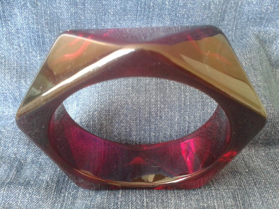 Dark Raspberry Red Geometric Perspex Bangle - image 8