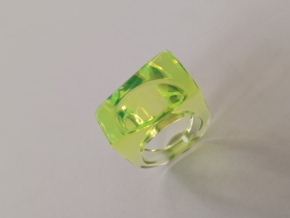 Fun Neon Yellow Asymmetric Plastic Ring - image 8