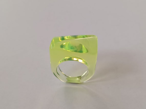 Fun Neon Yellow Asymmetric Plastic Ring - image 9