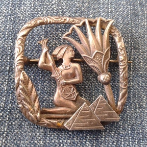 Lovely Egyptian Revival Pin Brooch