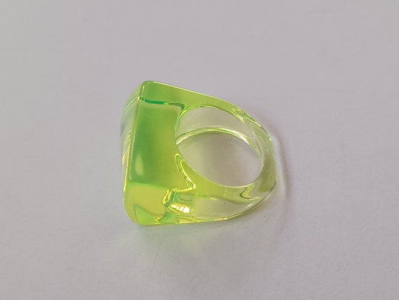 Fun Neon Yellow Asymmetric Plastic Ring - image 3