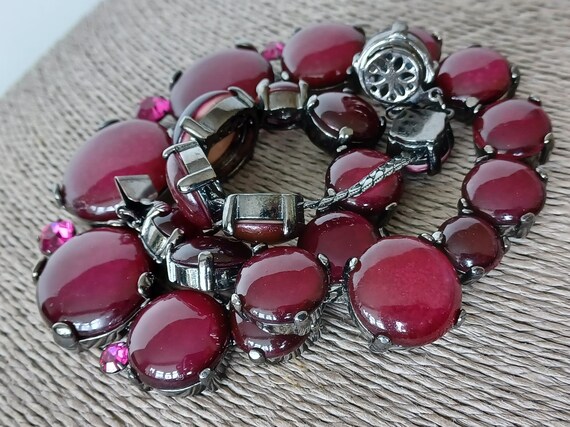 Extraordinary Raspberry-coloured Choker Necklace - image 9