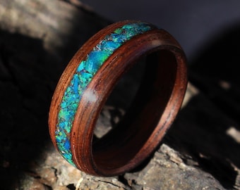 Bentwood Opal Ring, Wooden Mens Ring, Walnut Opal Wedding Band for Men, 5th Anniversary, Boyfriend Promise Ring Gift, Men Engagement Ring