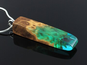 Resin necklace • Handmade jewelry • Personalized gift • Glow in the dark • Charm necklace • Northern lights pendant