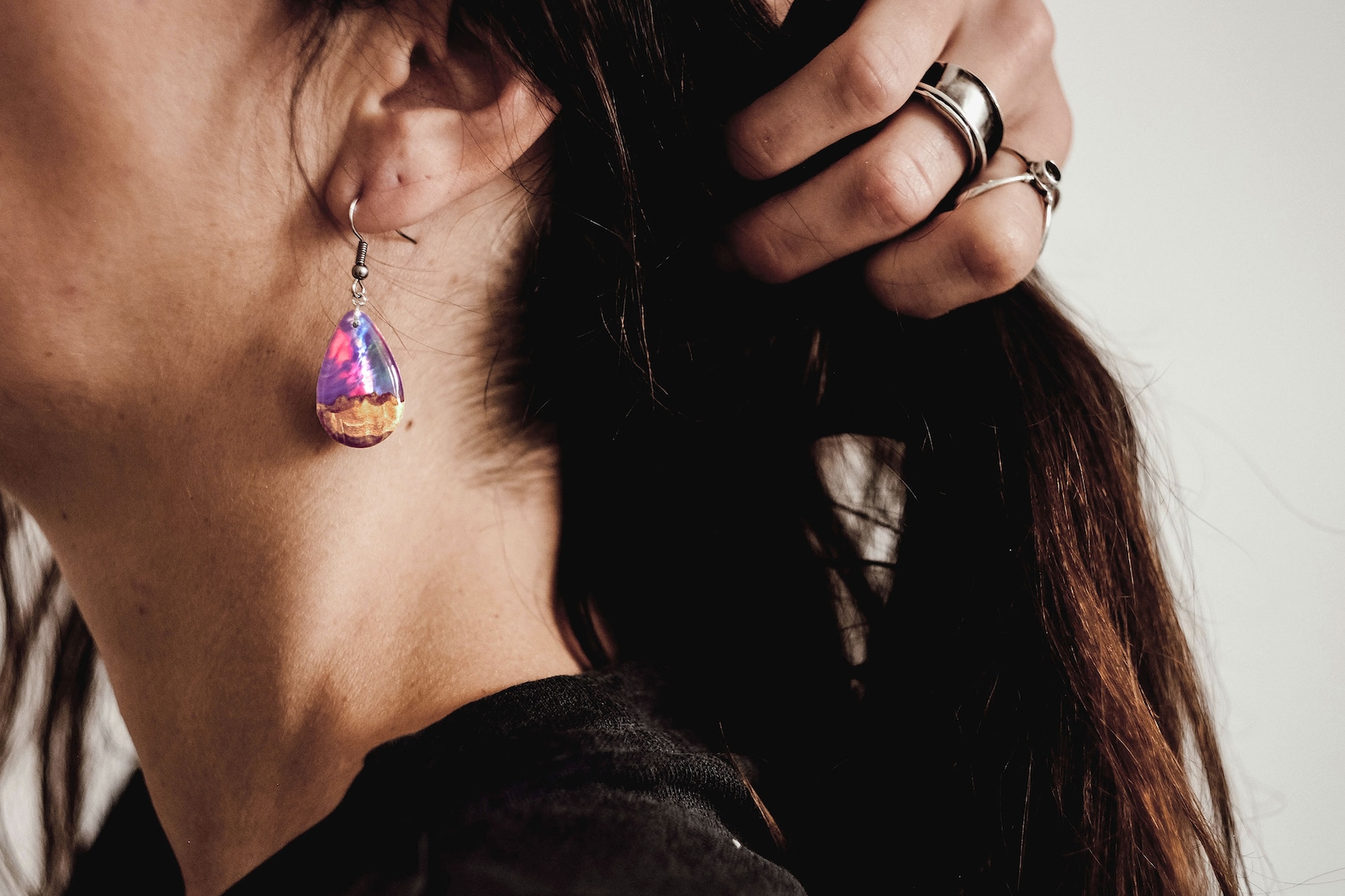 •PENDULUM• gold dangle earrings main image 1