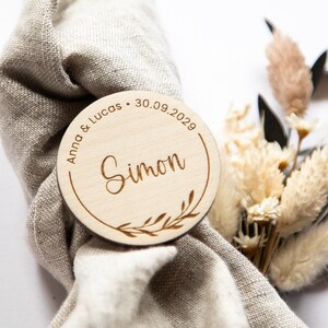 Cadeau d'invité de mariage, marque-place en bois, aimant en bois personnalisé avec nom