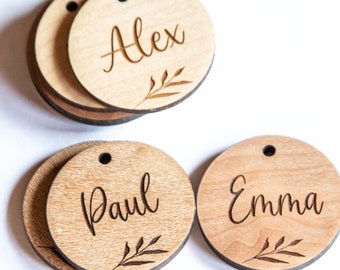 Wooden name tag, personalized gift tag, wedding decoration, guest favor