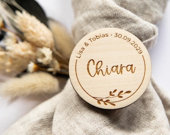 Wooden place card, guest gift and personalized table decoration wedding