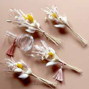 Dried flowers in a mini vase with individual engraving: Perfect as a wedding decoration or as a small gift image 8