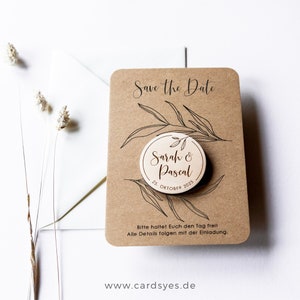 Tarjeta personalizada con imán de madera para guardar la fecha, tarjeta de invitación de papel Kraft con sobre
