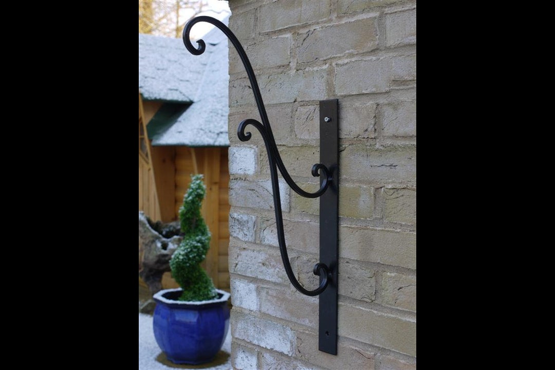 Hanging Basket Wall Bracket in Black Distressed Paint Finish Shabby